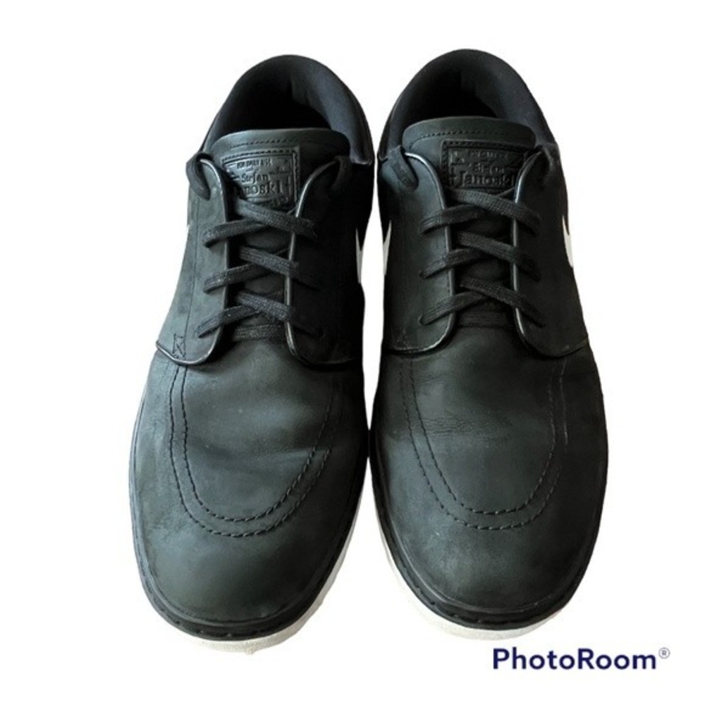 Nike Men's Black Leather Athletic Shoes with White Outsole